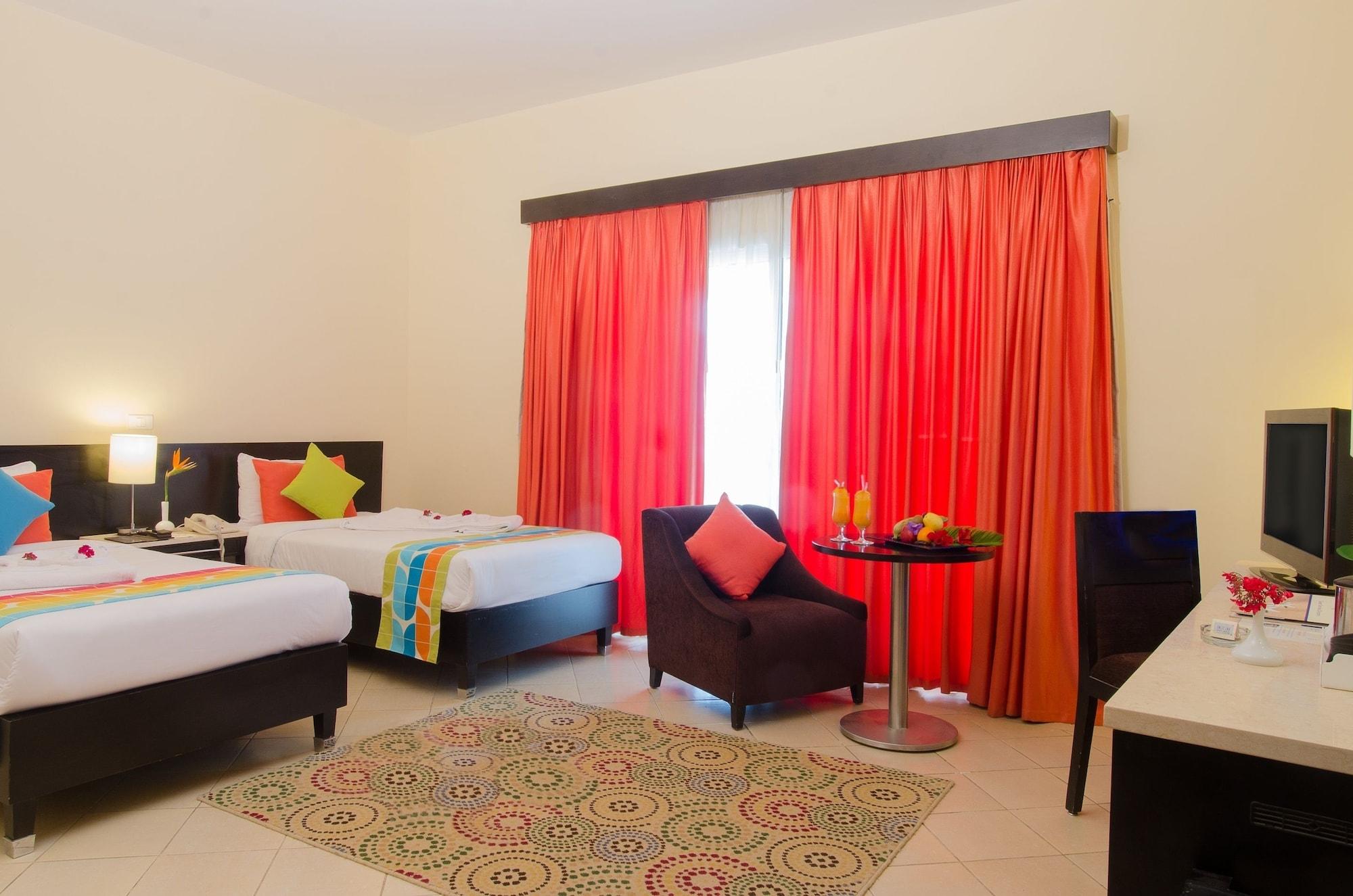 Swiss Inn Teda Hotel & Aqua Park Ain Sukhna Ngoại thất bức ảnh