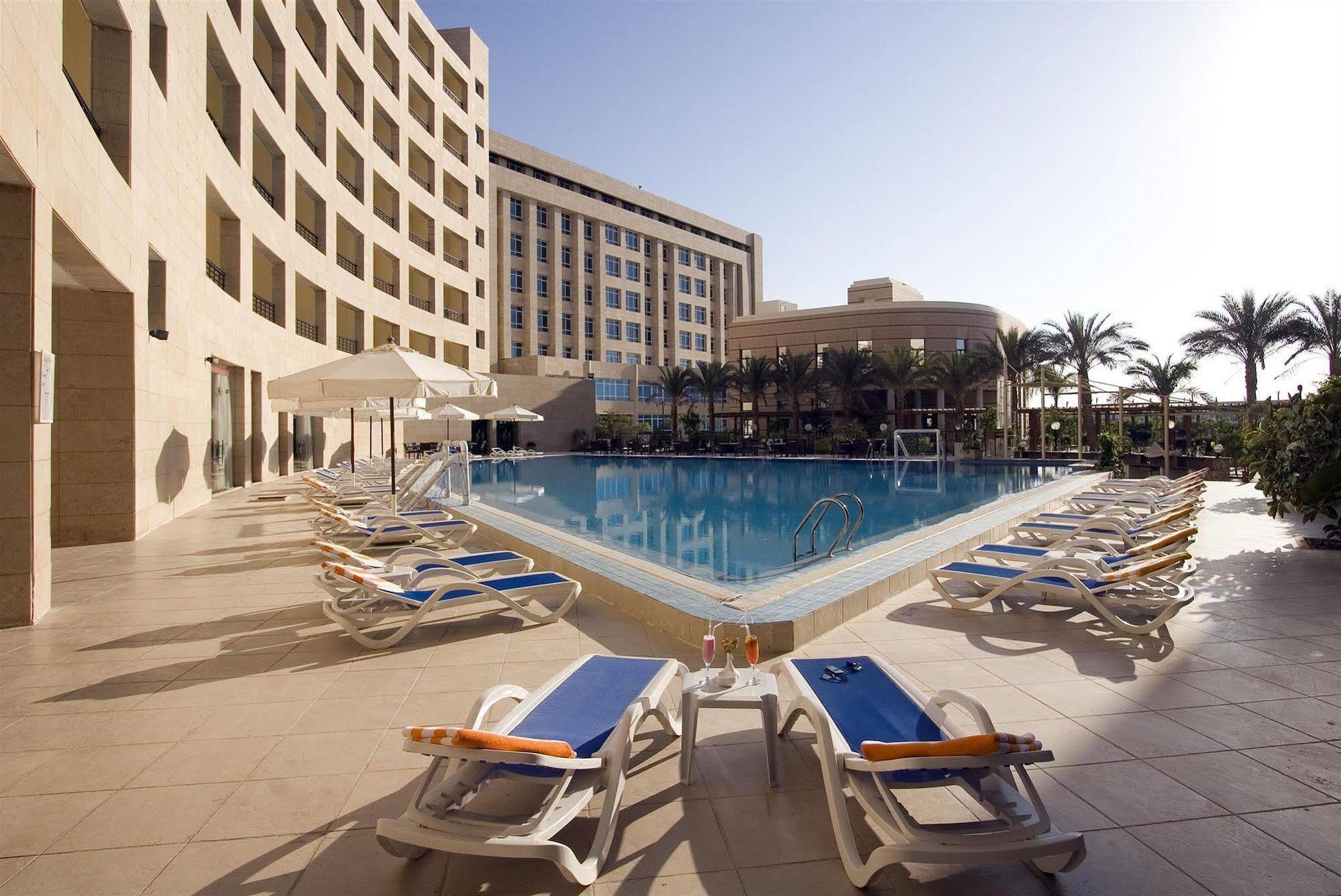 Swiss Inn Teda Hotel & Aqua Park Ain Sukhna Ngoại thất bức ảnh
